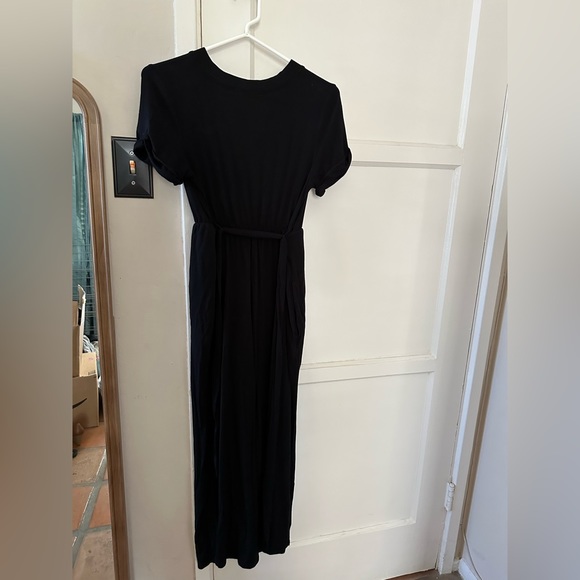 Isabel Maternity Breastfeeding jumpsuit with pockets - Black . - Picture 6 of 8